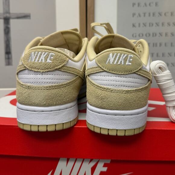 Nike Dunk Low Retro SE Men’s 11 White Gold Suede Extra Laces FQ8249-102 - Picture 6 of 7